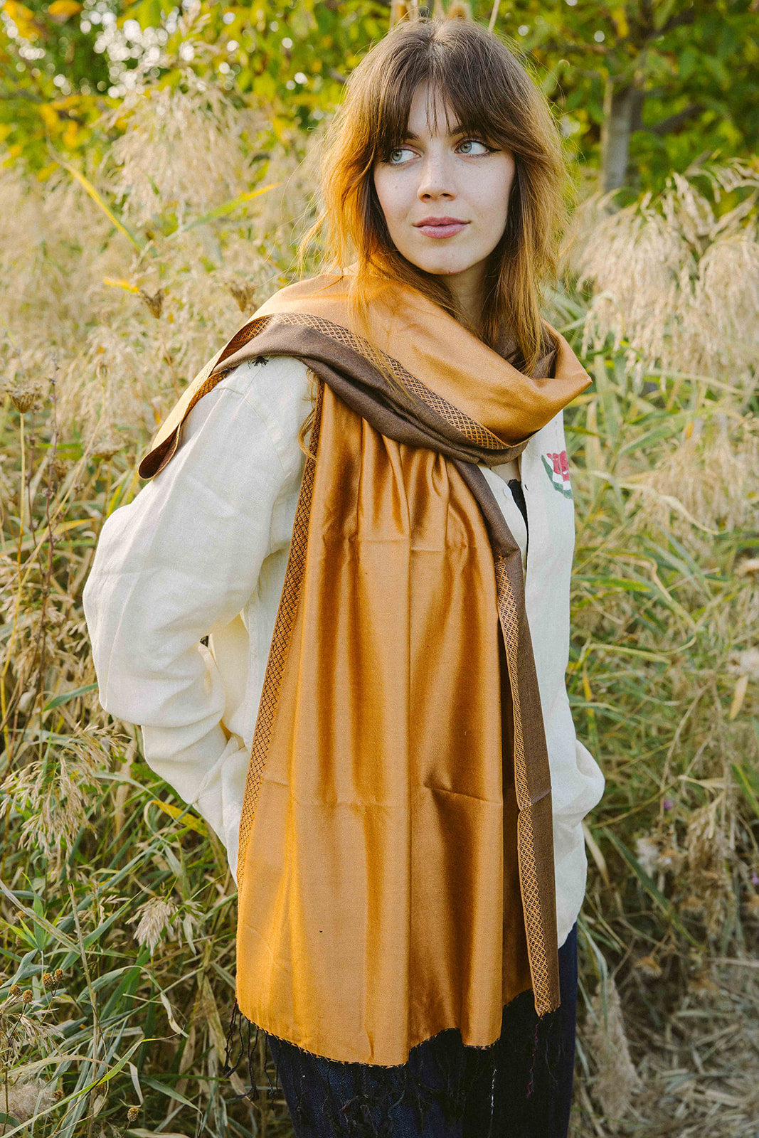 Eșarfă - satin de mătase 100%- reversibilă - 70x190 cm - caramel/maro