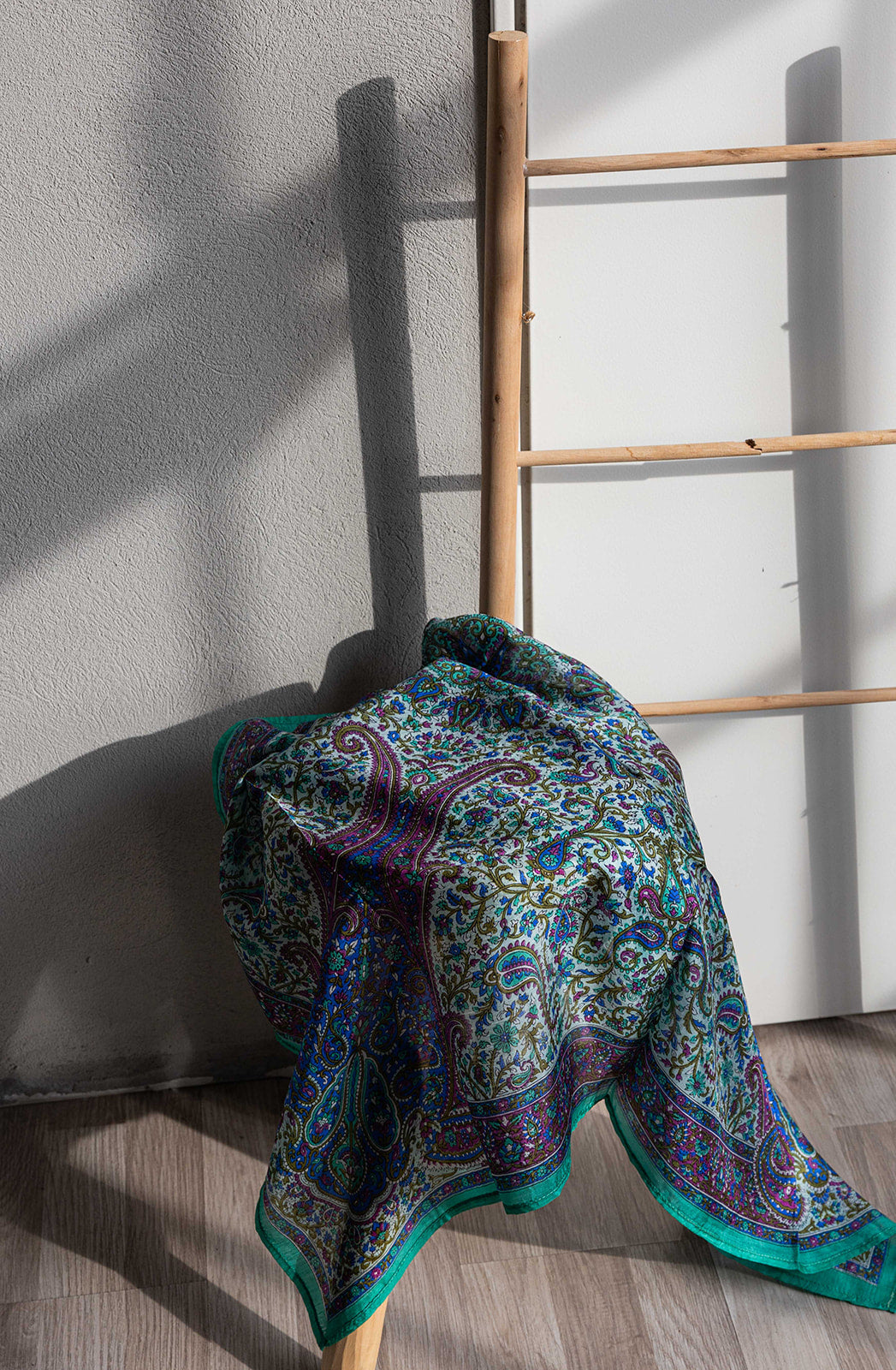 Eșarfă - 100% mătase - 92x92cm - paisley-verde-mov