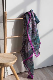 Eșarfă - 100% Mătase - 92x92 - paisley-turcoaz-fucsia