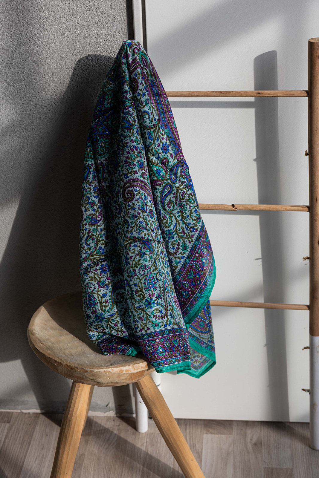 Eșarfă - 100% mătase - 92x92cm - paisley-verde-mov