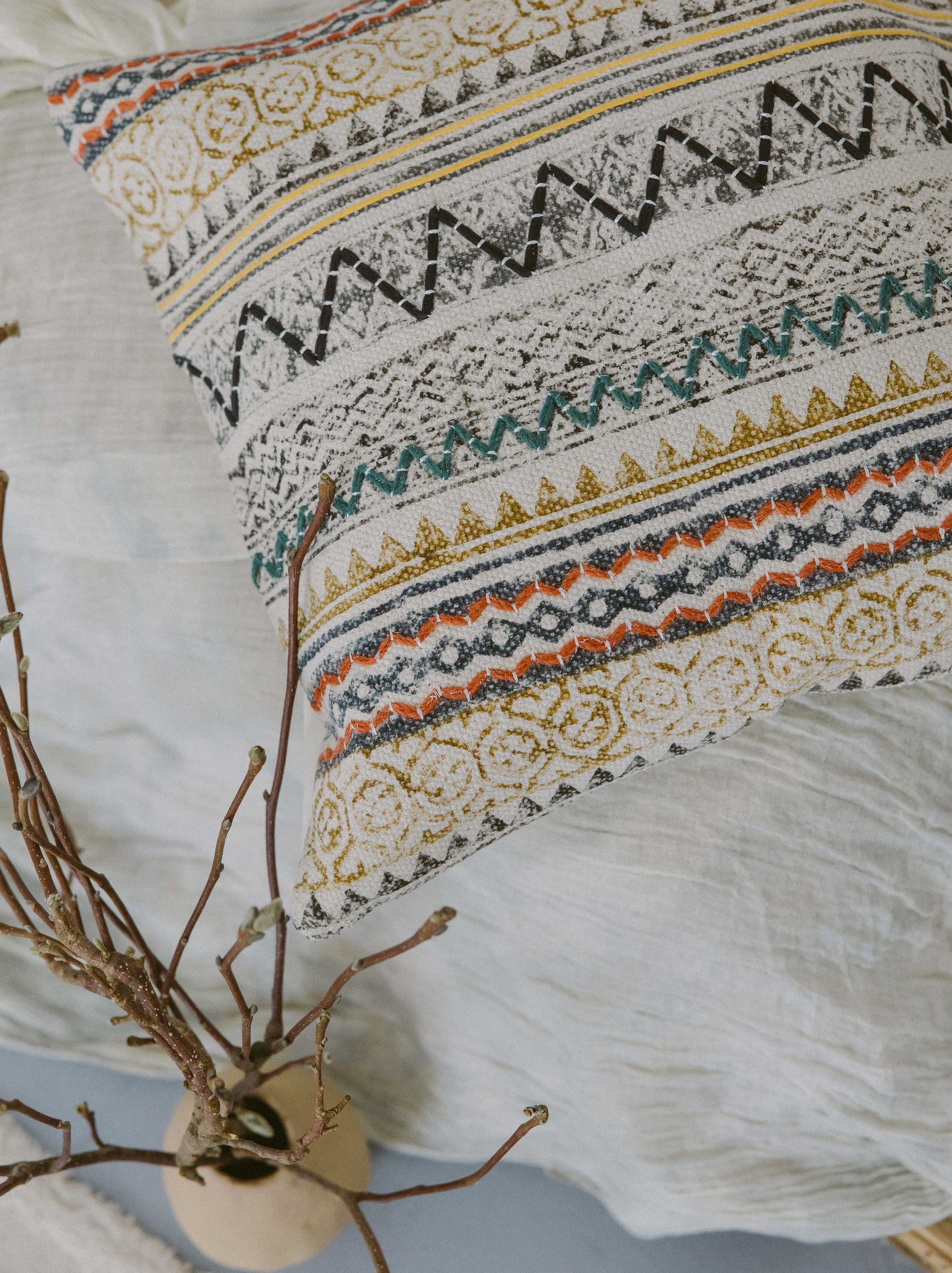 Husă de pernă decorativă - Țesută manual - 100% Bumbac - Model Tribal Zigzag (4)